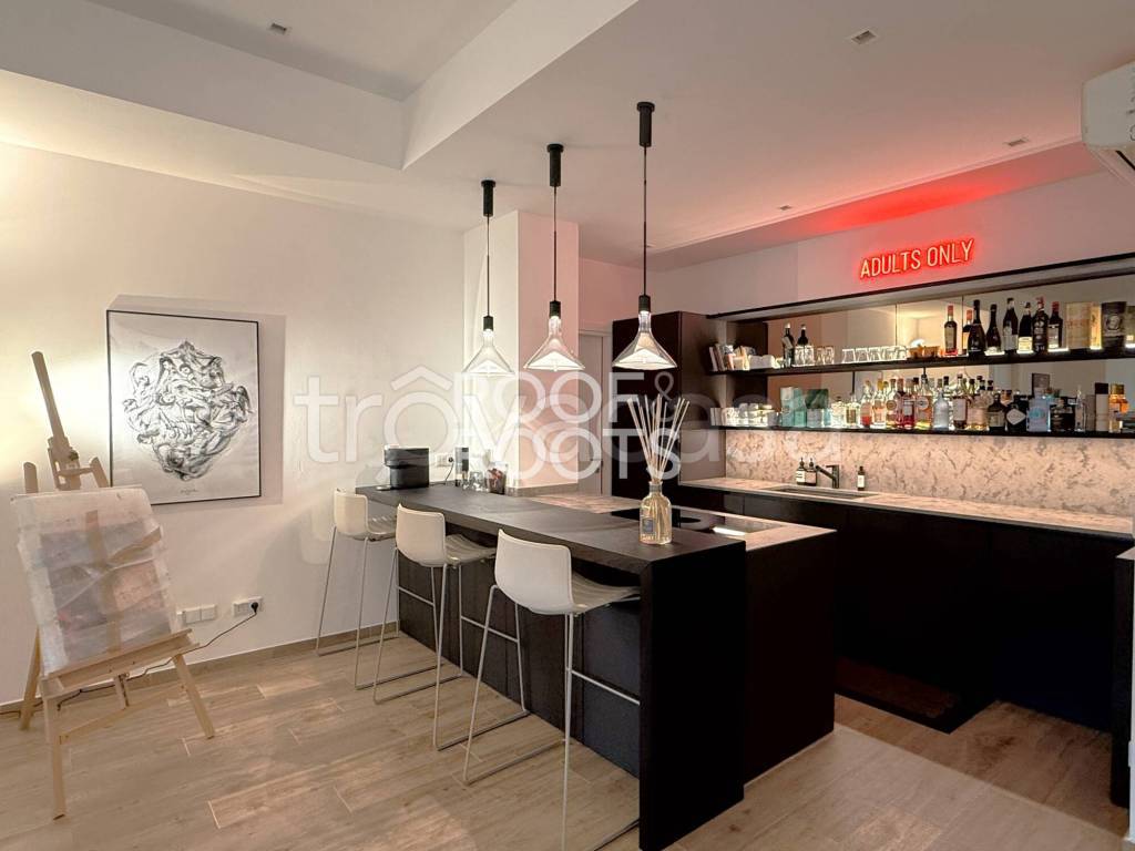 appartamento in vendita a Milano in zona Barona