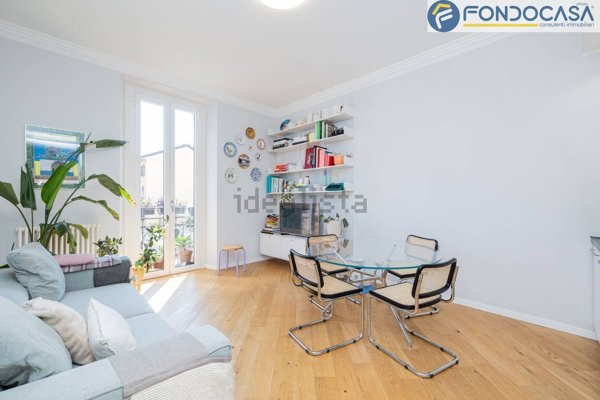 appartamento in vendita a Milano in zona Tibaldi