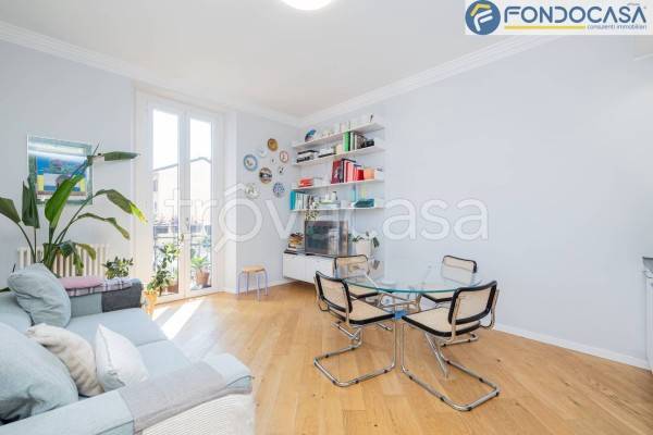 appartamento in vendita a Milano in zona Tibaldi