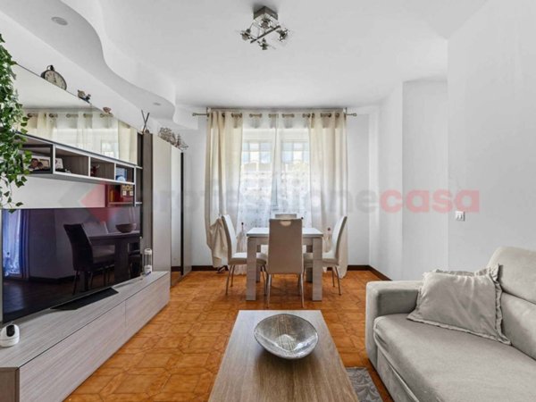 appartamento in vendita a Milano in zona Barona