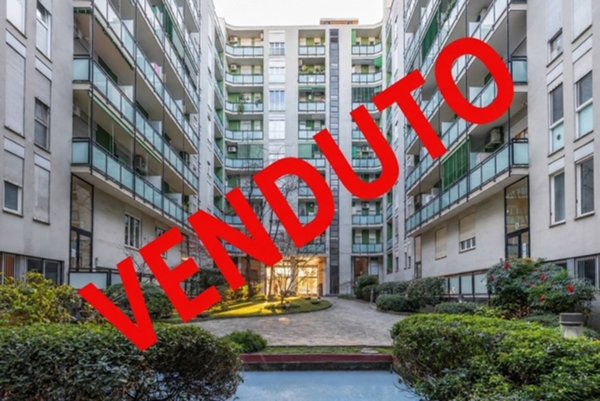 appartamento in vendita a Milano in zona Piazzale Lodi