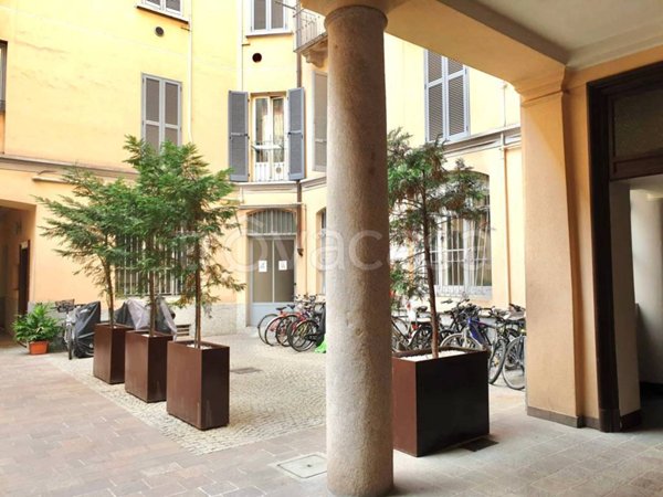 ufficio in vendita a Milano in zona Porta Venezia