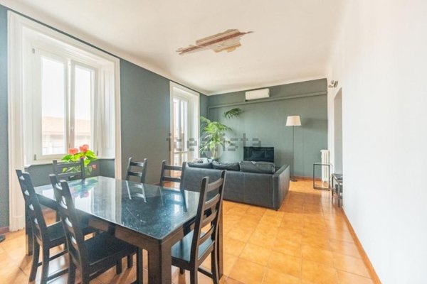 appartamento in vendita a Milano in zona Porta Garibaldi
