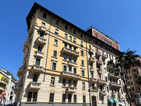 appartamento in vendita a Milano in zona Parco Solari