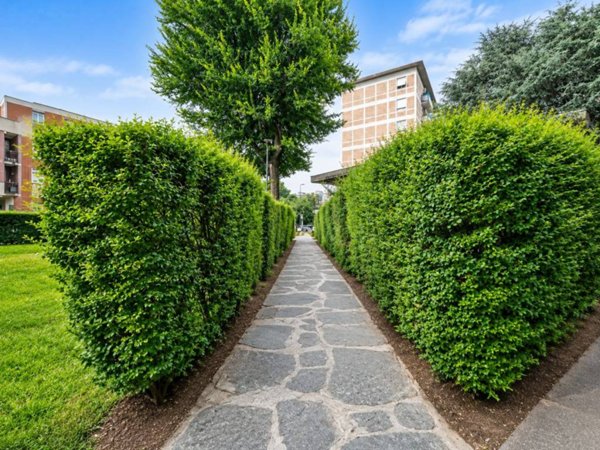 appartamento in vendita a Milano in zona Quartiere degli Olmi