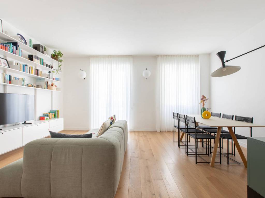 appartamento in vendita a Milano in zona Isola