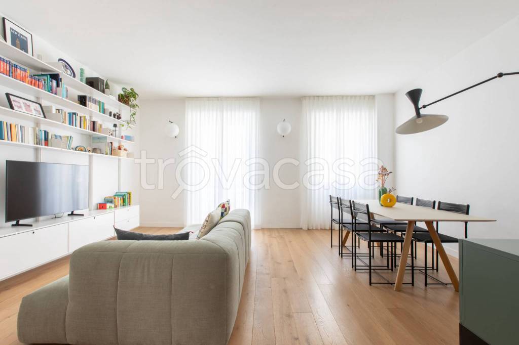 appartamento in vendita a Milano in zona Maggiolina