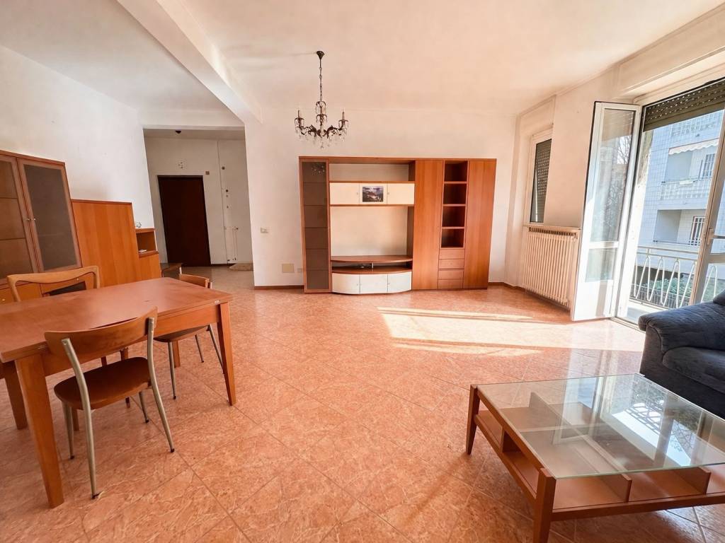 appartamento in vendita a Milano in zona CityLife