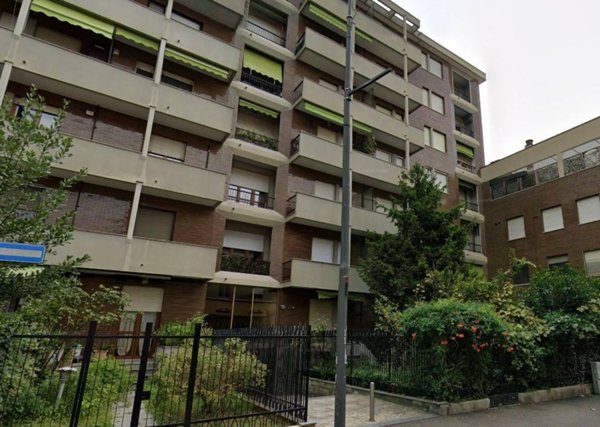 appartamento in vendita a Milano in zona Piazzale Lodi