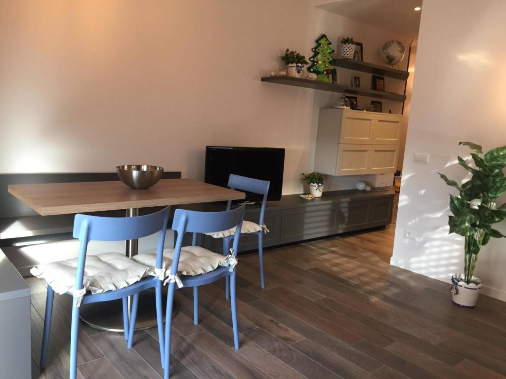 appartamento in vendita a Milano in zona Lorenteggio