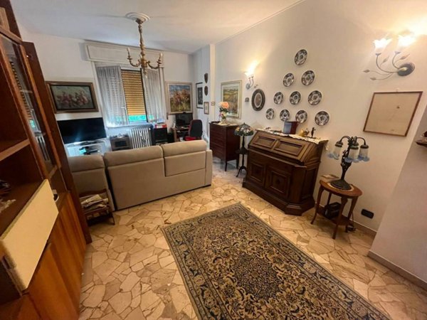 appartamento in vendita a Milano in zona Sempione