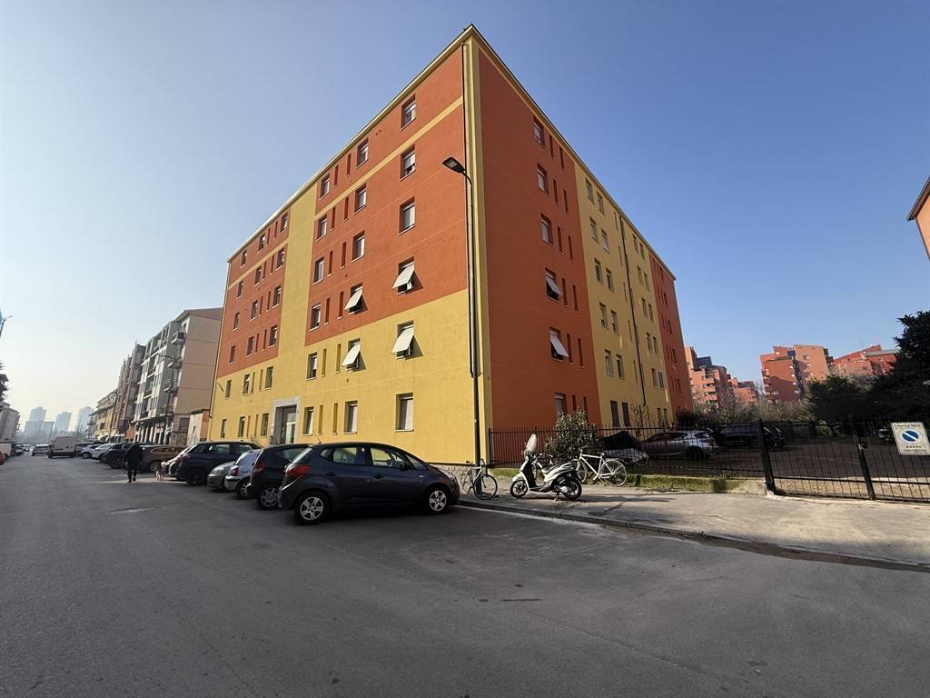 casa indipendente in vendita a Milano in zona Forze Armate