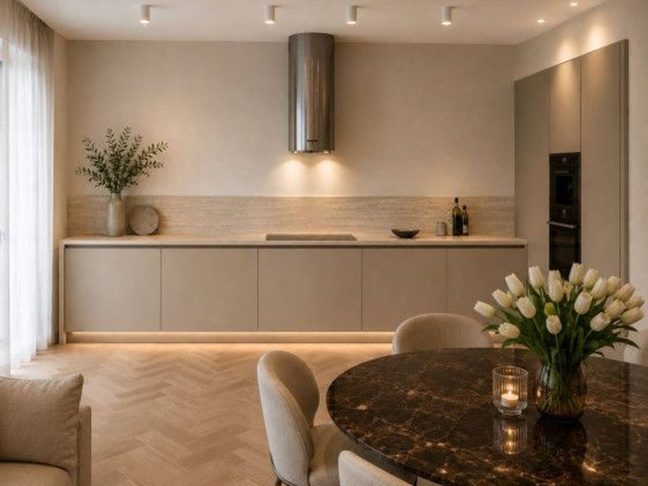 appartamento in vendita a Milano in zona Cadorna