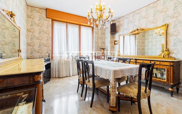 appartamento in vendita a Milano in zona Rogoredo