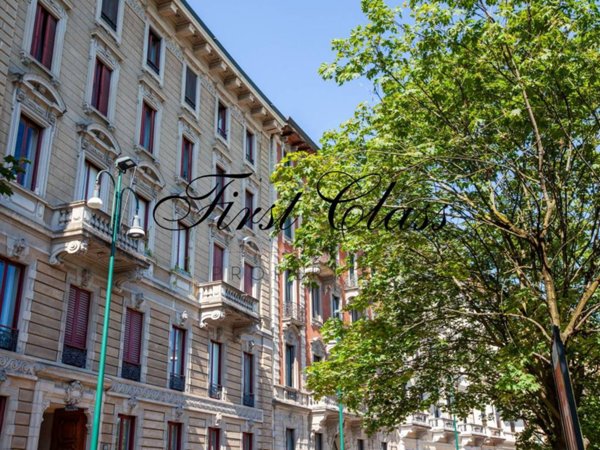 appartamento in vendita a Milano in zona Cadorna