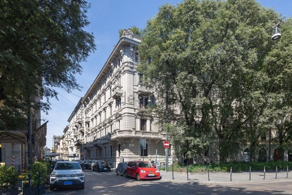 appartamento in vendita a Milano in zona Sempione