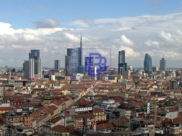 appartamento in vendita a Milano in zona Sant'Ambrogio