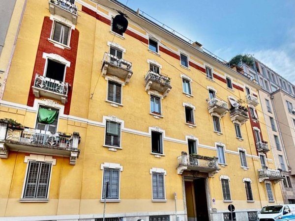 appartamento in vendita a Milano in zona Porta Magenta