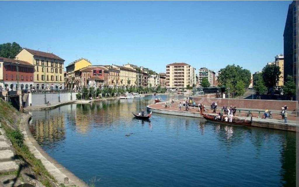 appartamento in vendita a Milano in zona Porta Ticinese