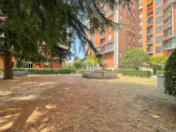appartamento in vendita a Milano in zona Affori