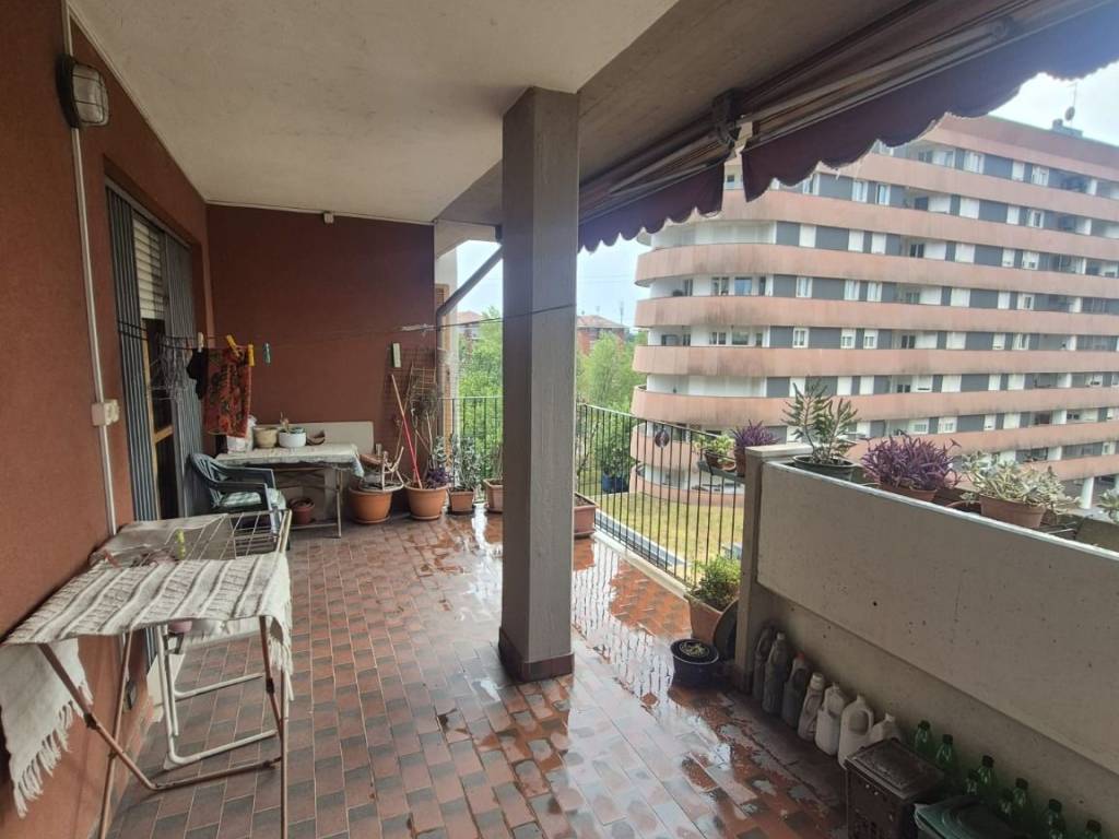 appartamento in vendita a Milano in zona Adriano