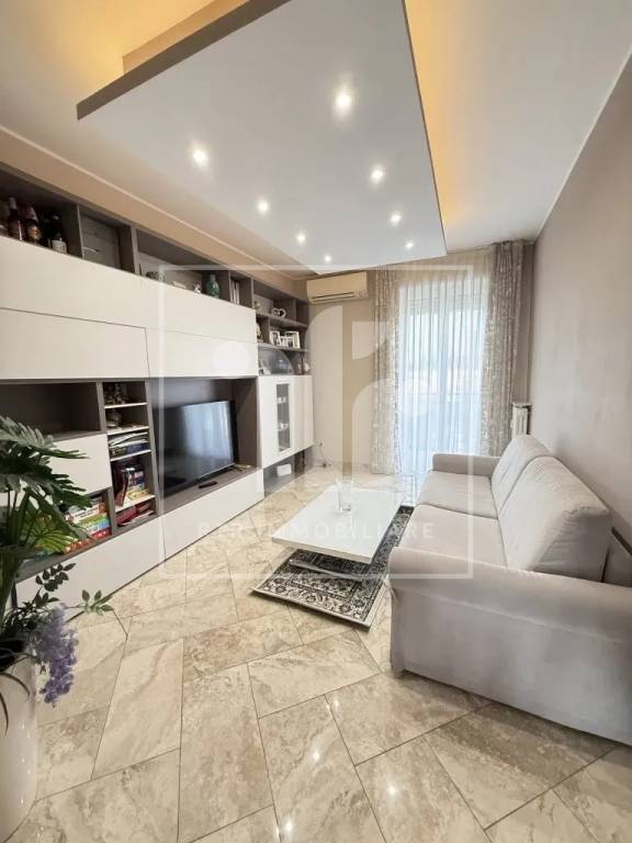 appartamento in vendita a Milano in zona Loreto
