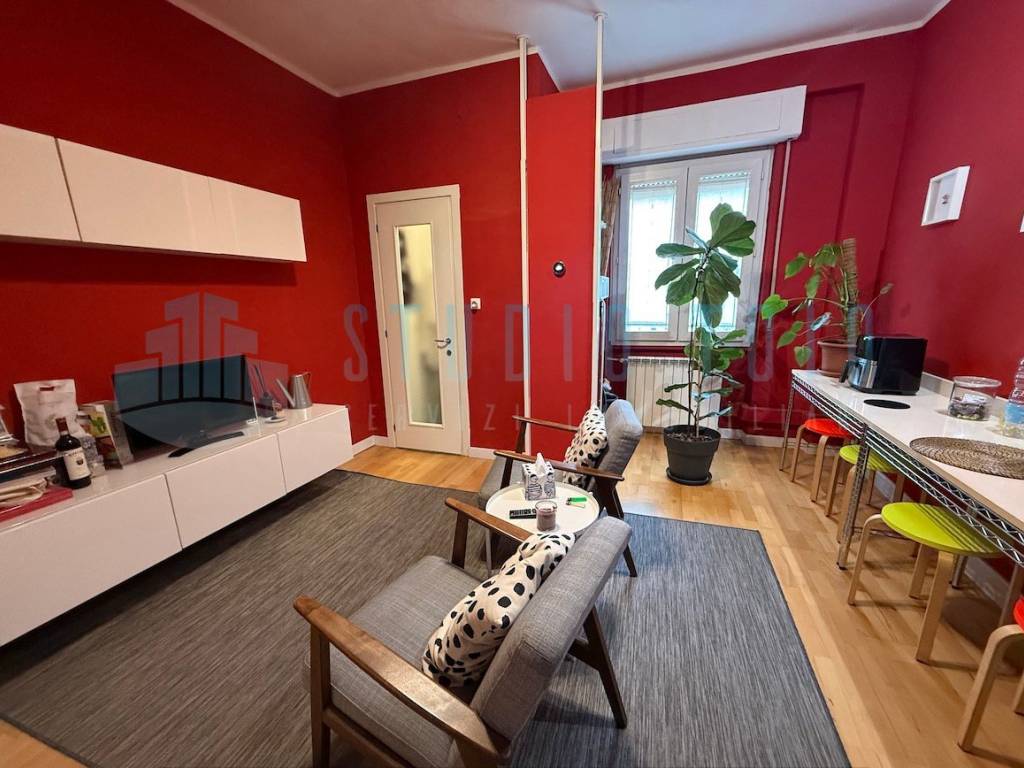 appartamento in vendita a Milano in zona Corsica