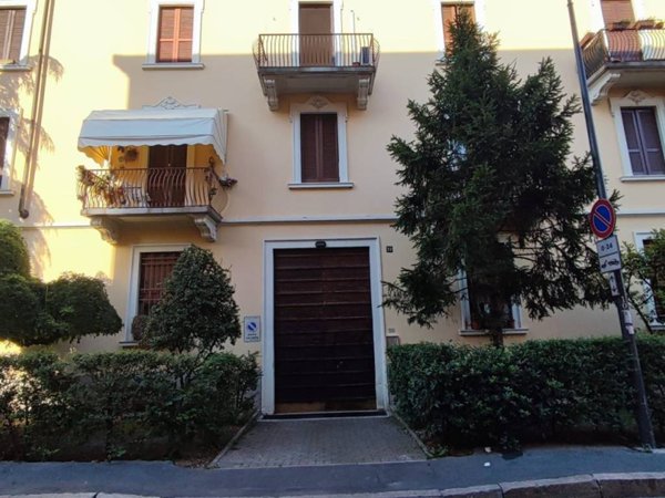 appartamento in vendita a Milano in zona Affori