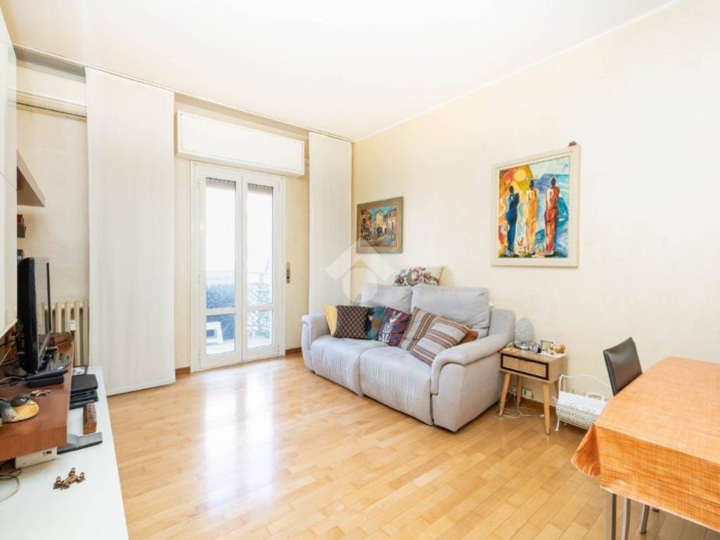 appartamento in vendita a Milano in zona Bande Nere