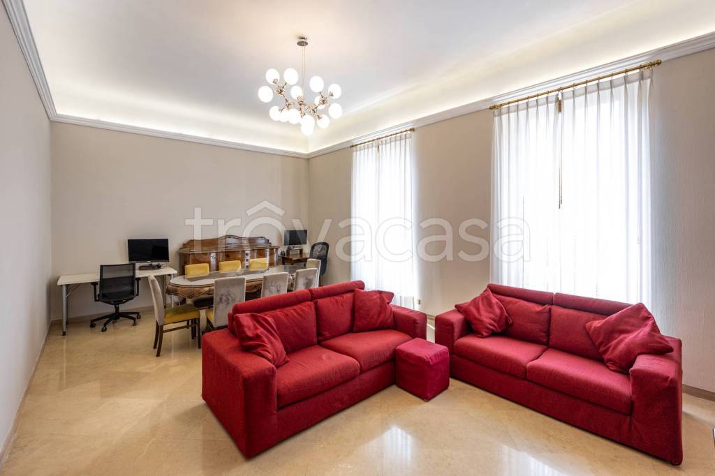 appartamento in vendita a Milano in zona Città Studi