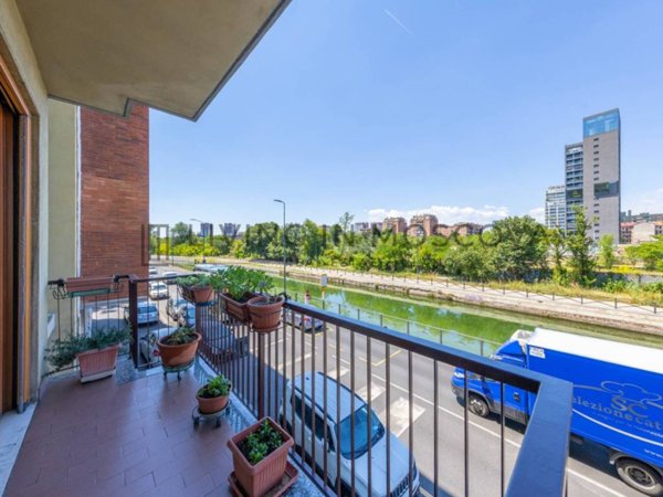 appartamento in vendita a Milano in zona Barona