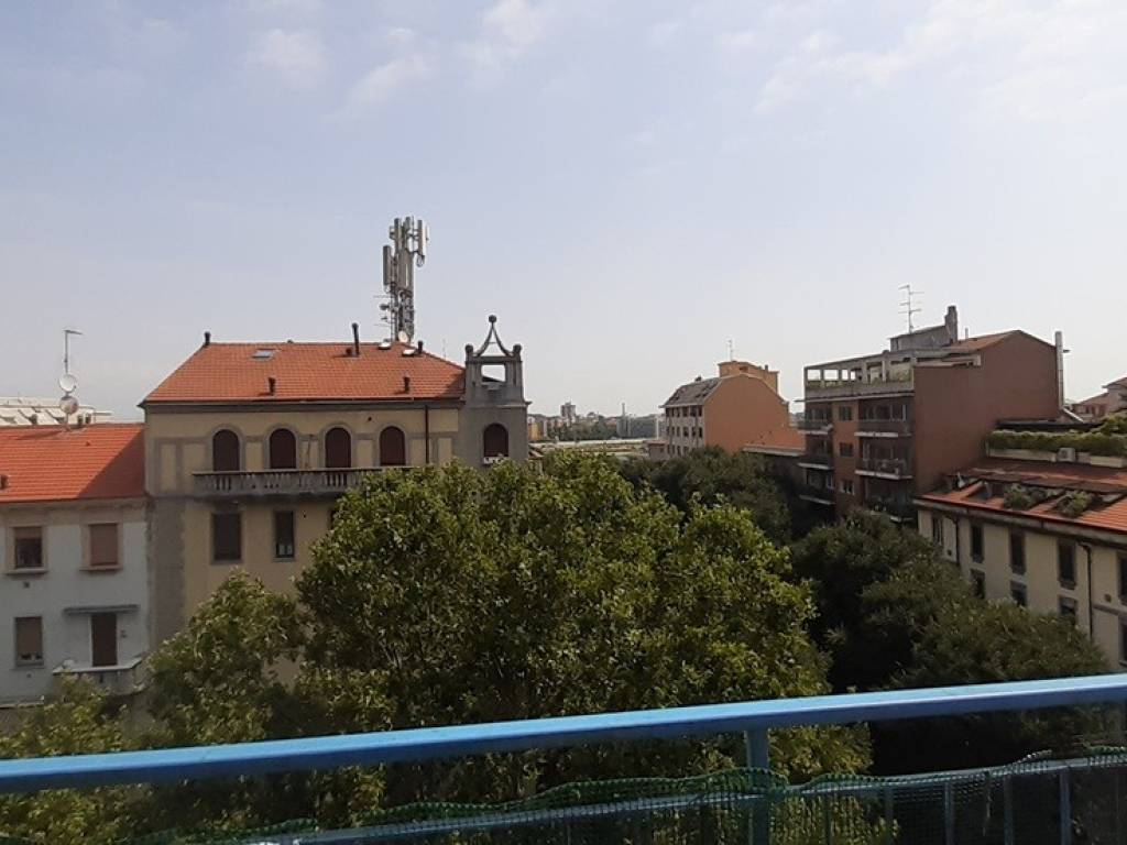 appartamento in vendita a Milano in zona Ghisolfa