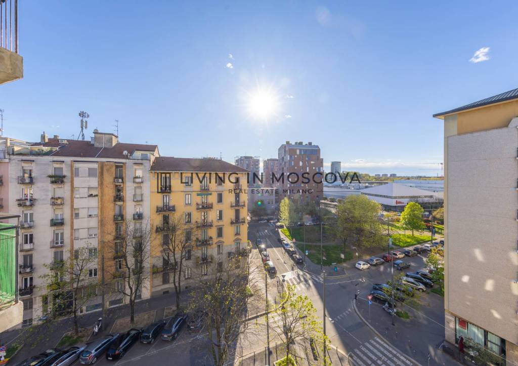 appartamento in vendita a Milano in zona Il Portello