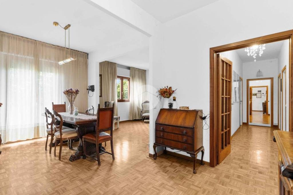 appartamento in vendita a Milano in zona Gratosoglio