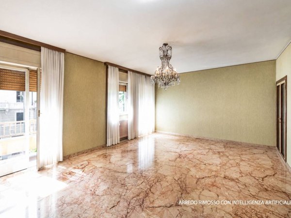 appartamento in vendita a Milano in zona Città Studi