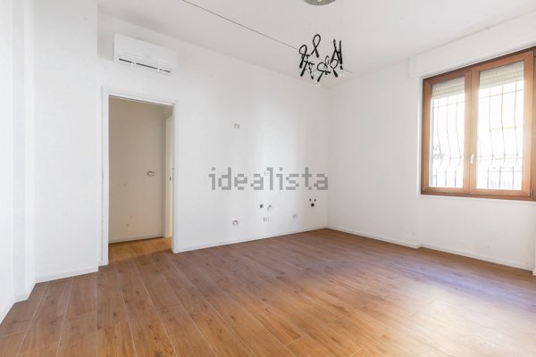 appartamento in vendita a Milano in zona Rottole
