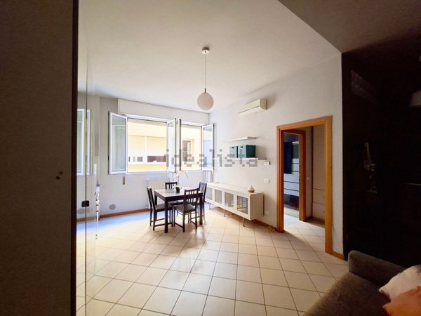 appartamento in vendita a Milano in zona Famagosta