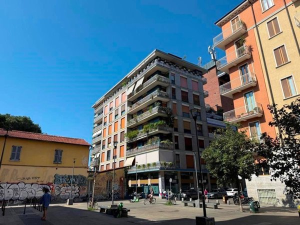 appartamento in vendita a Milano in zona Porta Ticinese