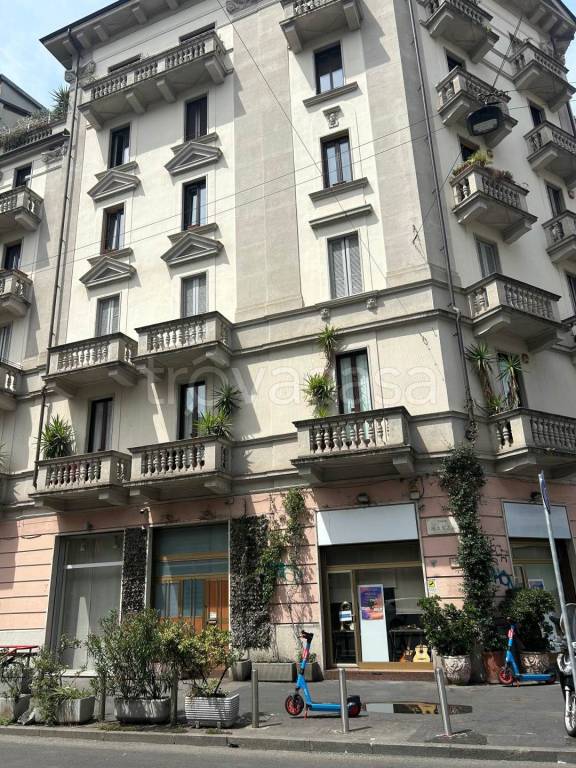 negozio in vendita a Milano in zona Loreto