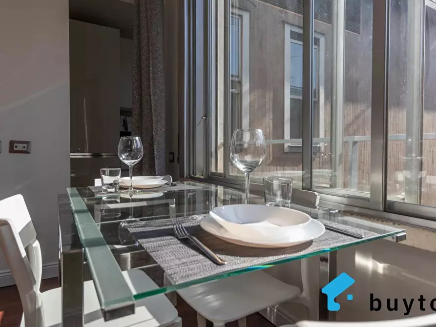appartamento in vendita a Milano in zona Porta Nuova