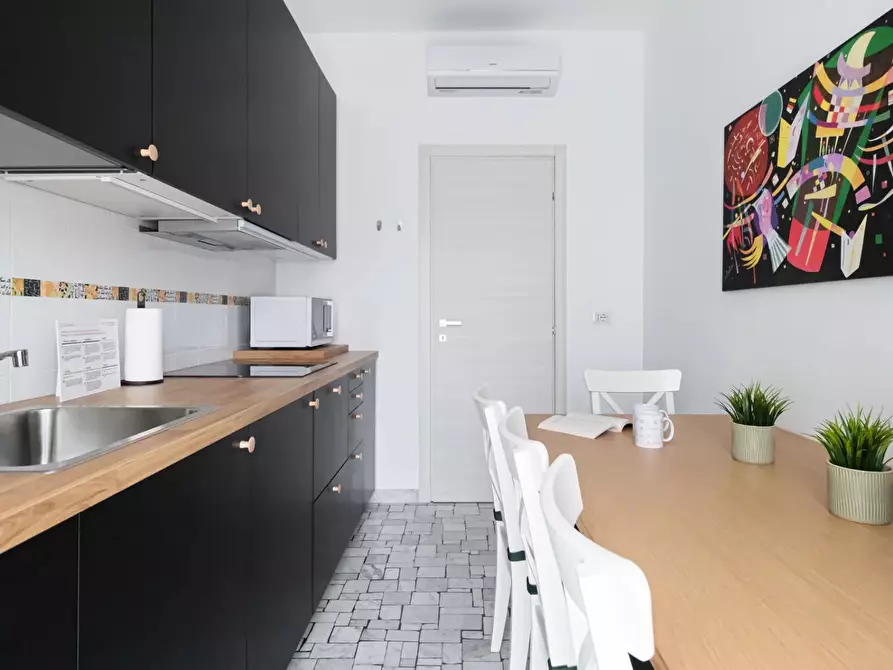 casa indipendente in vendita a Milano in zona Famagosta