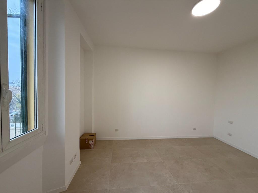 appartamento in vendita a Milano in zona Gorla
