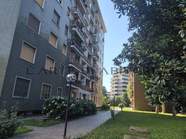 appartamento in vendita a Milano in zona San Siro