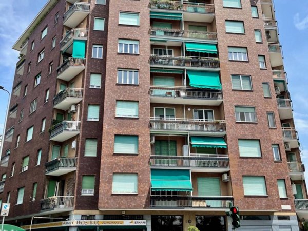appartamento in vendita a Milano in zona Porta Genova