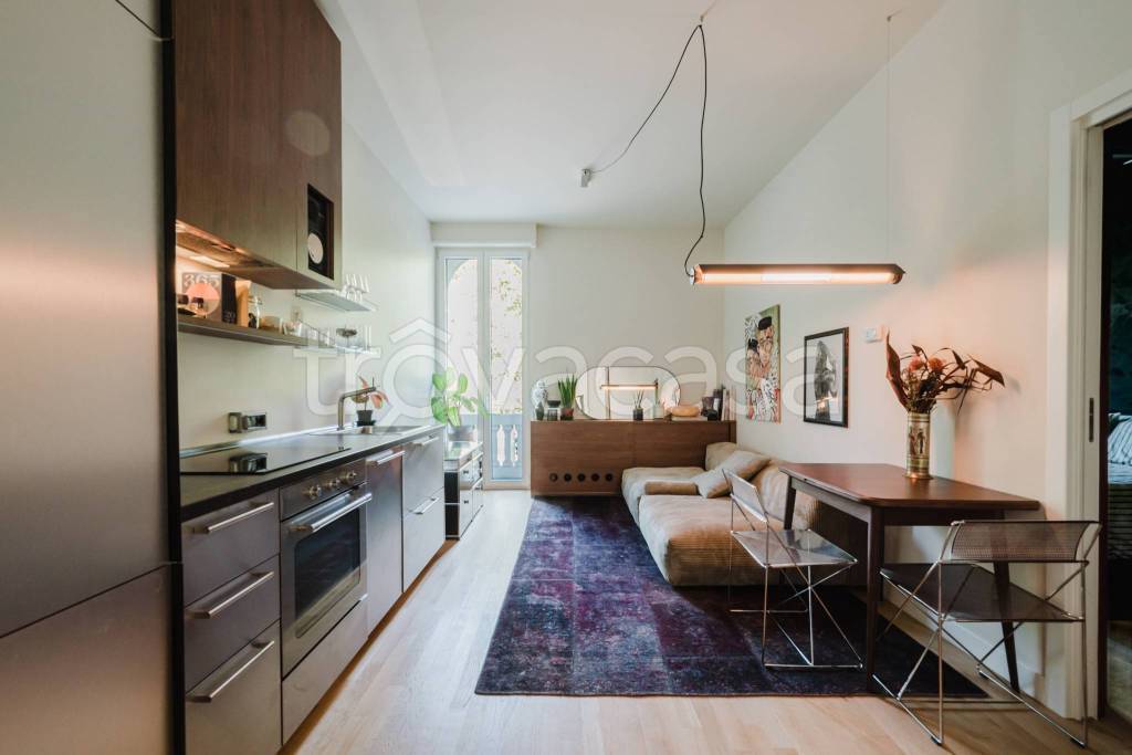 appartamento in vendita a Milano in zona Corvetto