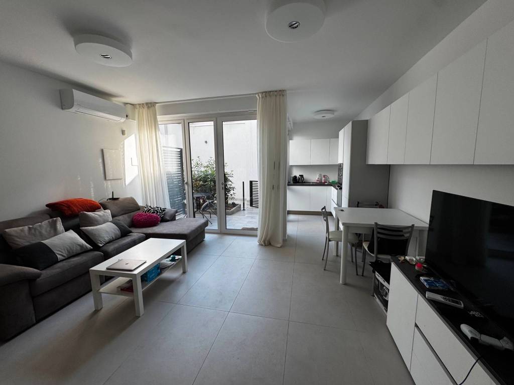 appartamento in vendita a Milano in zona Solari