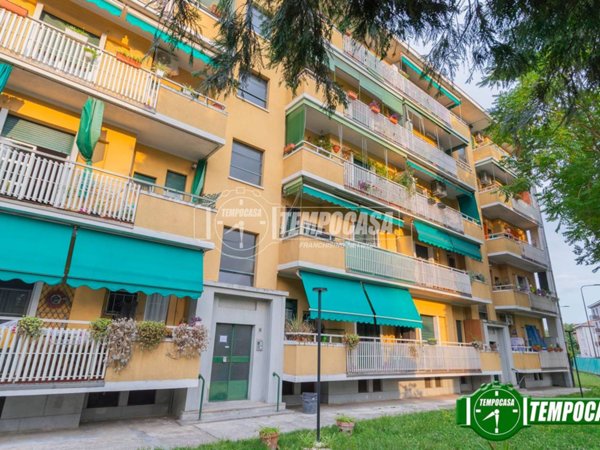 appartamento in vendita a Milano in zona Baggio