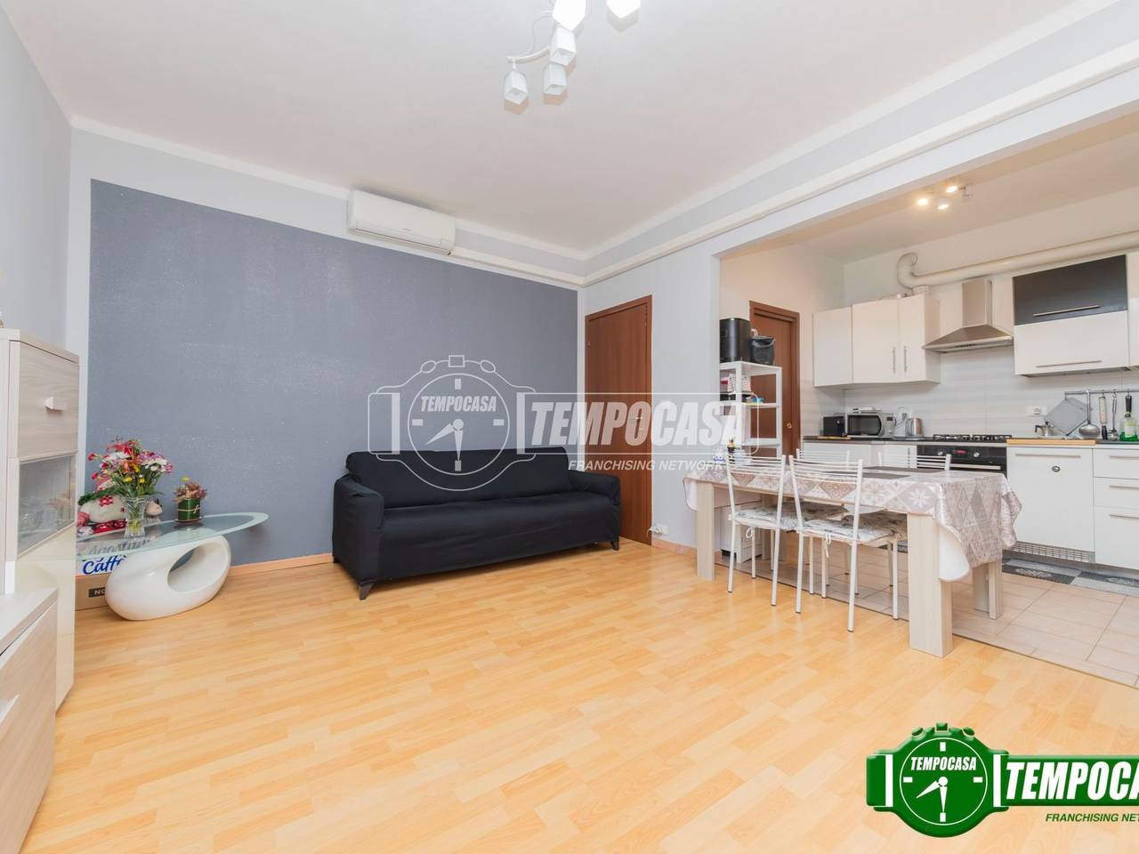 appartamento in vendita a Milano in zona Baggio