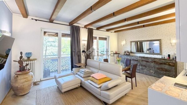 appartamento in vendita a Milano in zona Corsica