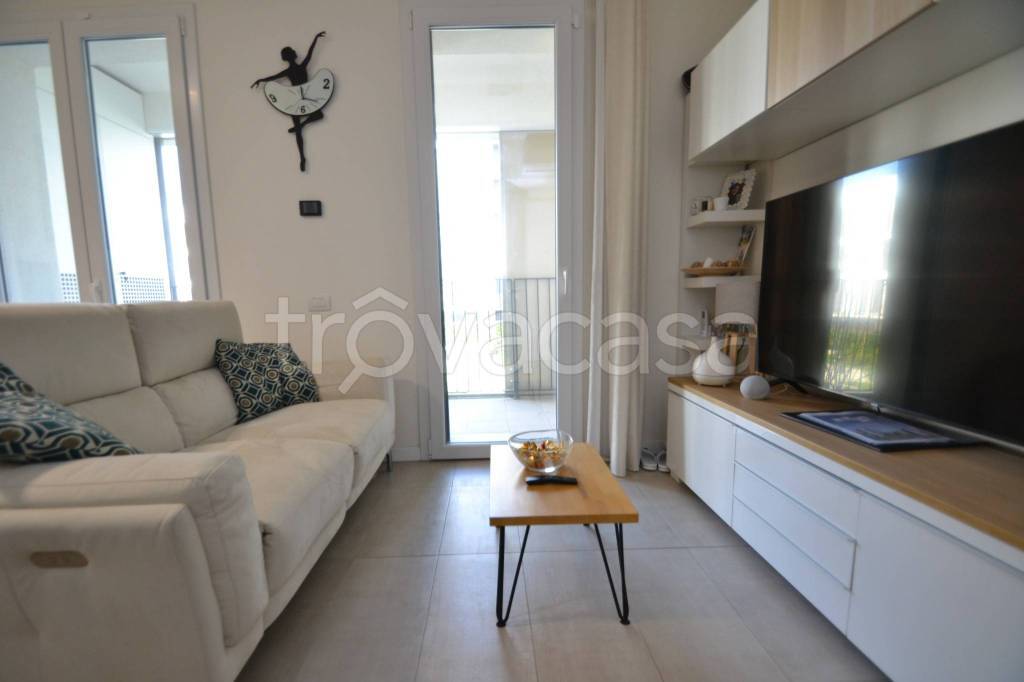 appartamento in vendita a Milano in zona Rogoredo